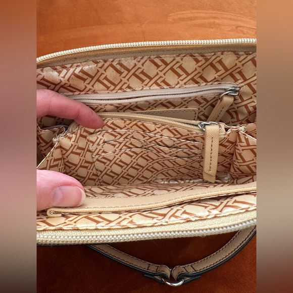 Tignanello Bella Belt Belt in Nude Coated Leather Crossbody Removable Strap - Picture 9 of 13